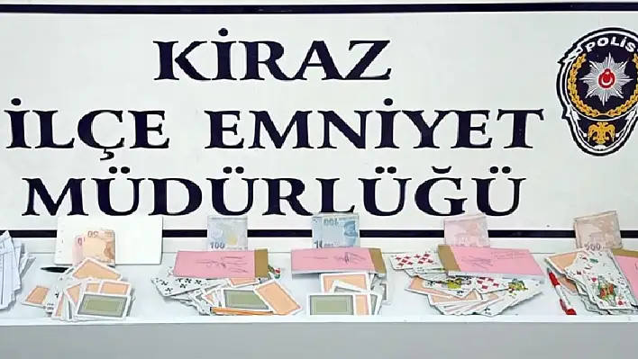 Kiraz'da dernek lokalinde kumar oynayan 36 kişiye para cezası