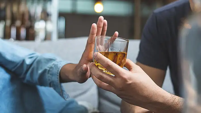 Kişilerin alkol kullanmaya başlama nedenleri nedir?