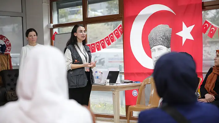 Konaklı kadınlara şiddete karşı hakları anlatıldı