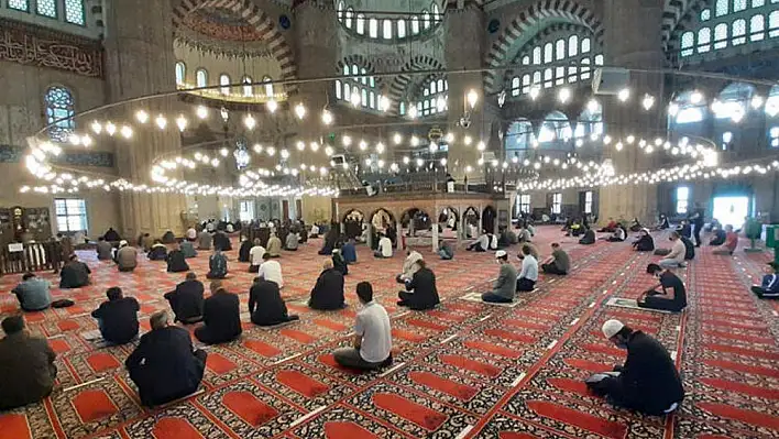 Kurban Bayramında en erken namaz Iğdır’da kılınacak