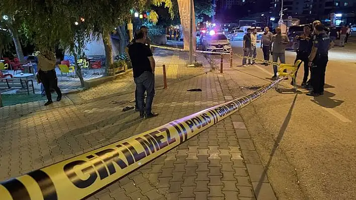 Malatya’da çay ocağında silahlı kavga