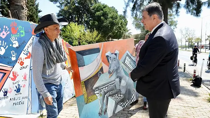 Meksikalı depremdeki izlenimlerini resmetti