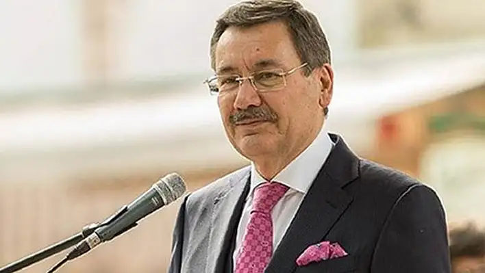Melih Gökçek hedef gösterdi…Konser iptal edildi