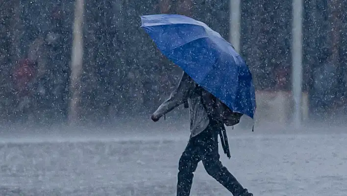 Meteoroloji’den İzmir için sağanak uyarısı geldi!