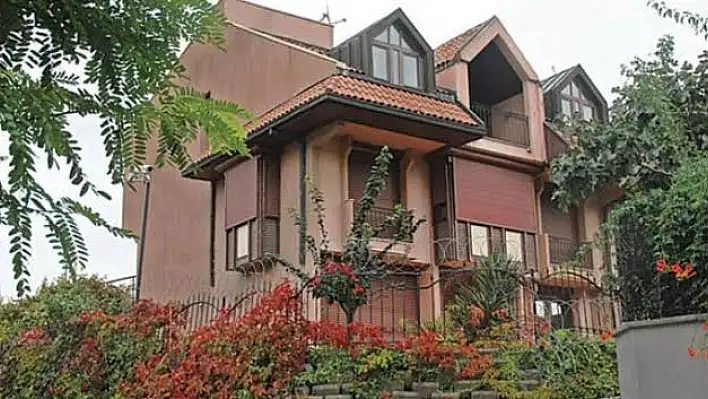 Münevver Karabulut'un öldürüldüğü villa yıkıldı