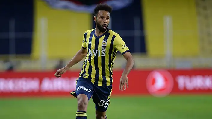 Nazım Sangare Fenerbahçe'den ayrıldı