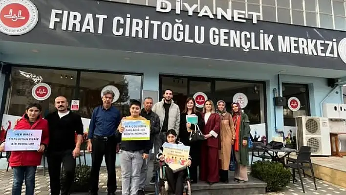Ödemiş Diyanet Gençlik Merkezi'ne Özel Eğitim Temsilcileri Katıldı
