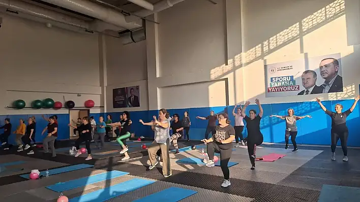 Ödemiş Gençlik Merkezi'nde Pilates ve Zumba Coşkusu