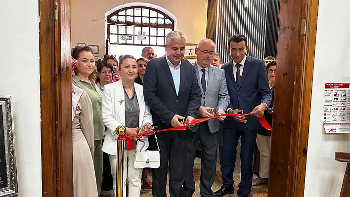 Ödemiş Halk Eğitim Yıl Sonu Sergisi Göz Kamaştırdı: 'El Emeğiyle Yükselen Sanat'