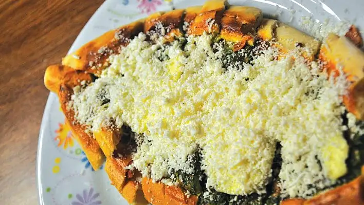 Ödemiş mutfağının klasiği Tongül Pide