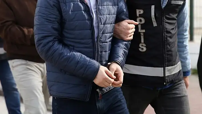Ödemiş'te Film Gibi Operasyon: 124 Yıl Hapis Cezası Bulunan Şüpheli Yakalandı