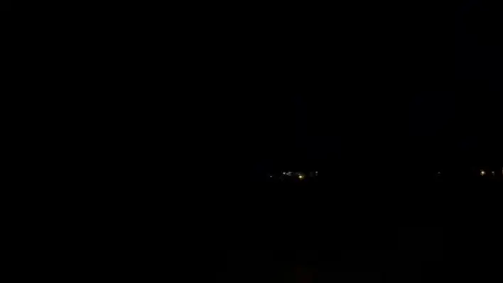 ÖDEMİŞ'TE KARANLIK SOKAK ENDİŞE YARATIYOR