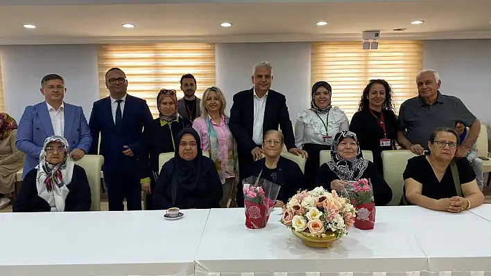 Ödemiş'te Şehit Annelerine Anlamlı Anneler Günü Kahvaltısı