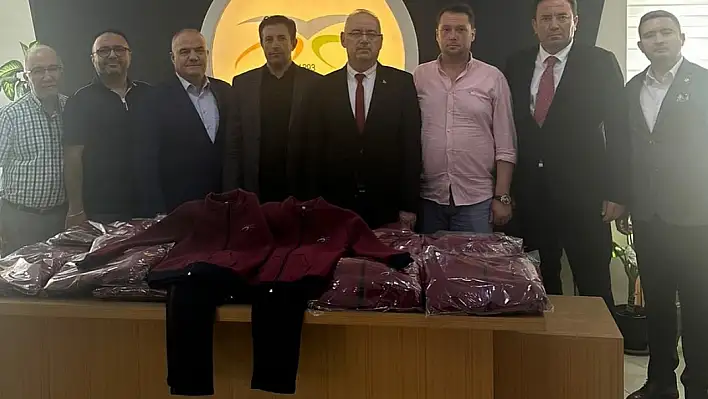 Ödemiş Ticaret Odası'ndan 500 Öğrenciye Eşofman Desteği