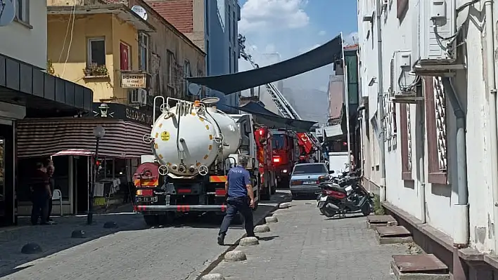 Ödemiş’te Pasha Restaurant’ta Yangın