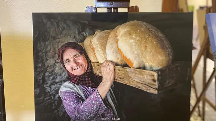 ÖFSAD 'KADIN' KONULU FOTOĞRAF SERGİSİ AÇILDI