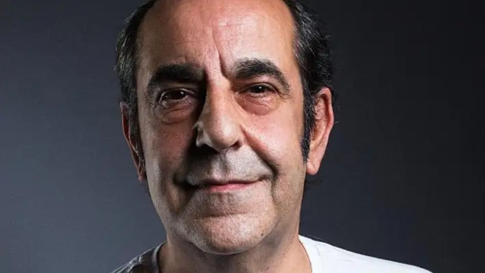 Özkan Uğur tedavi gördüğü hastanede entübe edildi