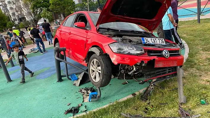 Pedalları karıştırdı millet bahçesine girdi