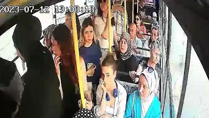 Rahatsızlanan yolcusu için güzergahını değiştirdi