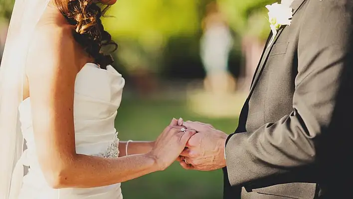 Rüyada evlilik görmek ne anlama gelir? İşte rüya tabirleri…