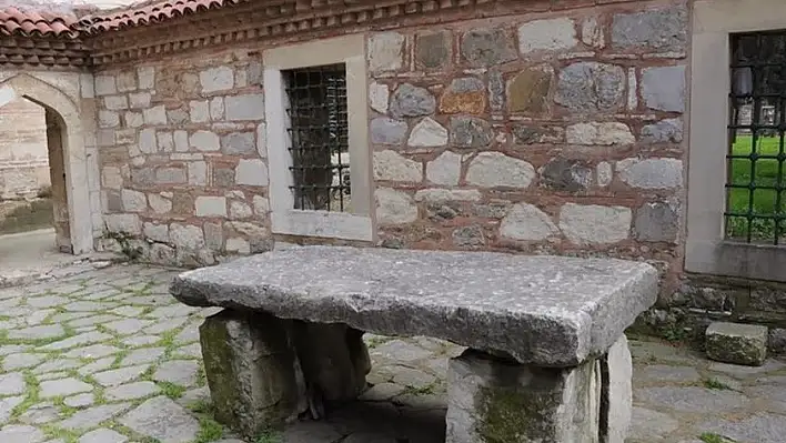 Rüyada musalla taşı görmek ne anlama gelir? İşte rüya tabirleri…