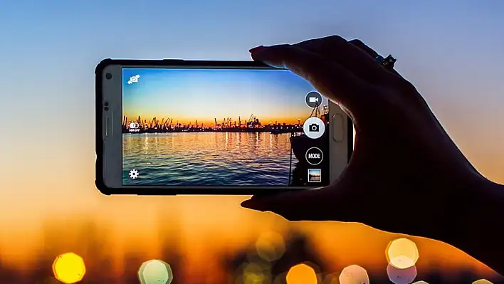 Rüyada telefon almak ne anlama gelir? İşte rüya tabirleri…