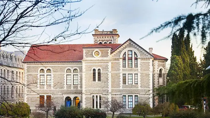 Rüyada üniversite kazanmak ne anlama gelir? İşte rüya tabirleri…