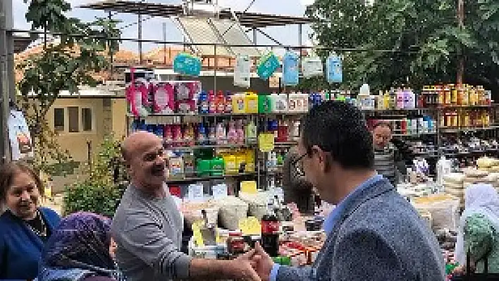 Şakir Başaran, Perşembe Pazarı'nda Esnaf ve Vatandaşlarla Buluştu