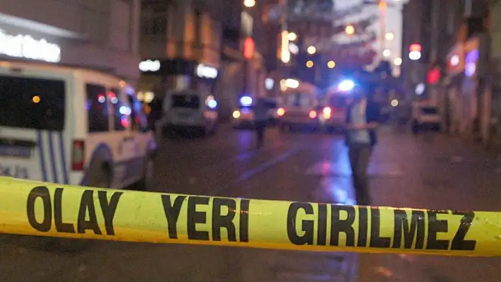 Samsun’da kan donduran olay: Babasını öldürüp, babaannesini yaraladı!