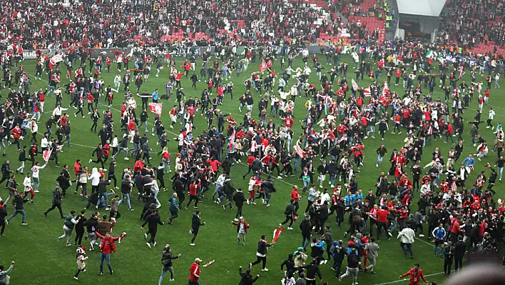 Samsunspor yine kazandı, şampiyonluğu garantiledi