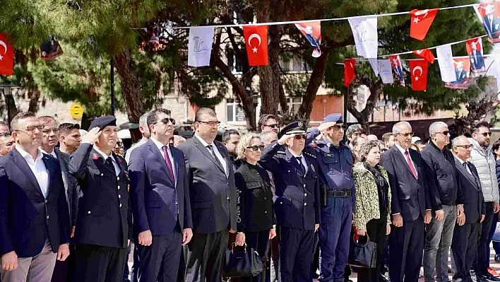 Seferihisar’da Atatürk’ü anma töreni