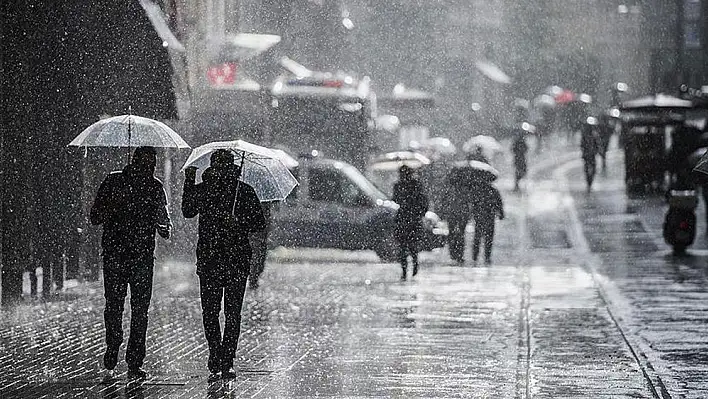 Şemsiyenizi yanınızdan ayırmayın… Meteoroloji’den sağanak uyarısı