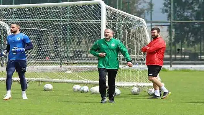 Serkan Afacan Menemen F.K.’ya şans getirdi