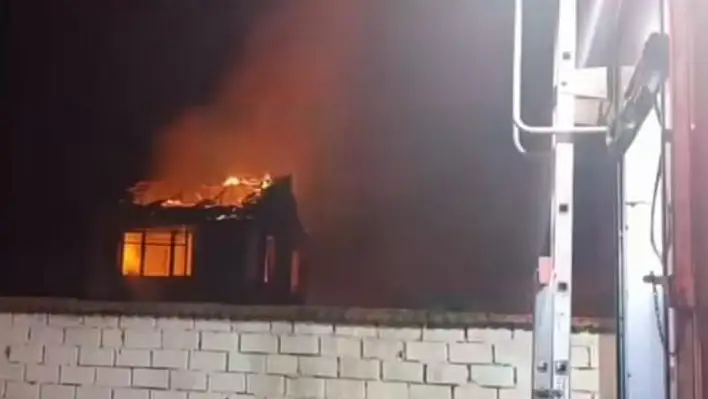 Seyrekli Mahallesi'nde Ev Yangını Paniği