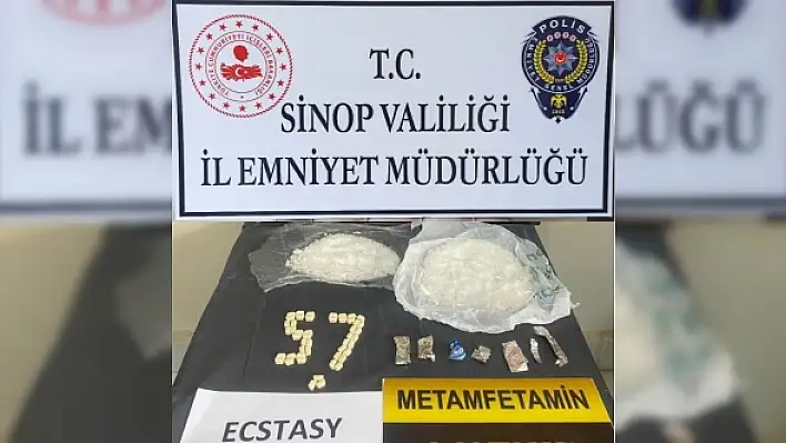 Sinop'ta 150 gram metamfetamin ve 48 ecstasy hap ele geçirildi