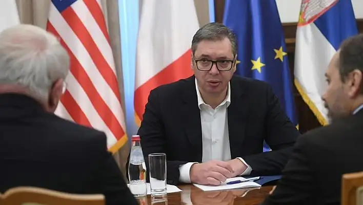 Sırbistan Cumhurbaşkanı Vucic, Kosova'nın kuzeyinde güvenliği KFOR'un sağlamasını talep etti