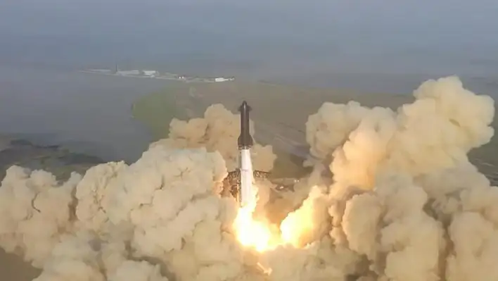 SpaceX’in Starship Roketi İlk Uçuş Denemesinde İnfilak Etti