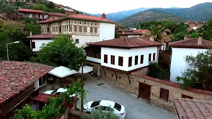 Tarihe Saygı, Yaşayan Mirasla Buluştu: Ödemiş ve Tire'den Gururlandıran Ödüller