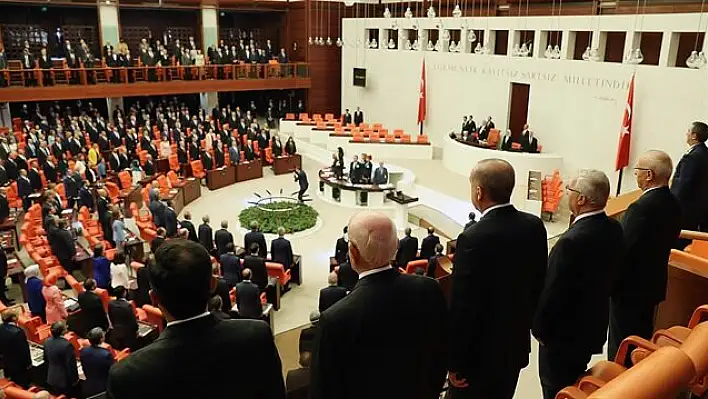 TBMM’de yemin töreni başladı