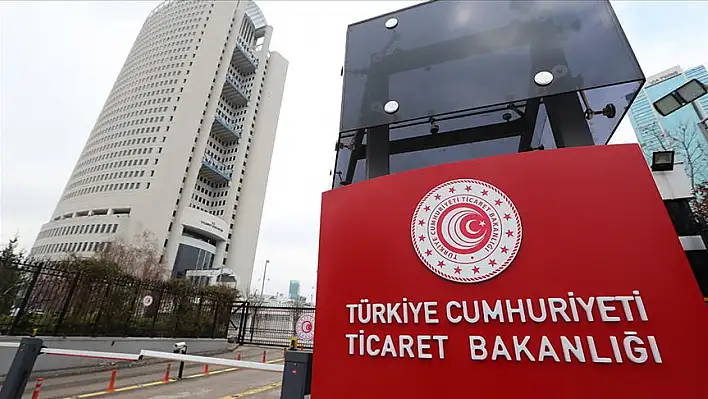 Ticaret Bakanı Bolat: İstanbul Havalimanı'nda 427 kg uyuşturucu ele geçirilmiştir