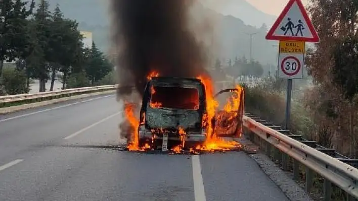Ticari araç, alev topuna döndü