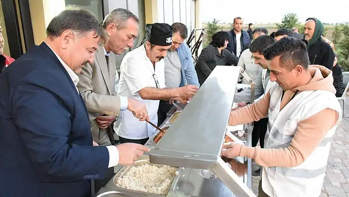 Torbalı'da depremzedeler için dayanışma iftarı