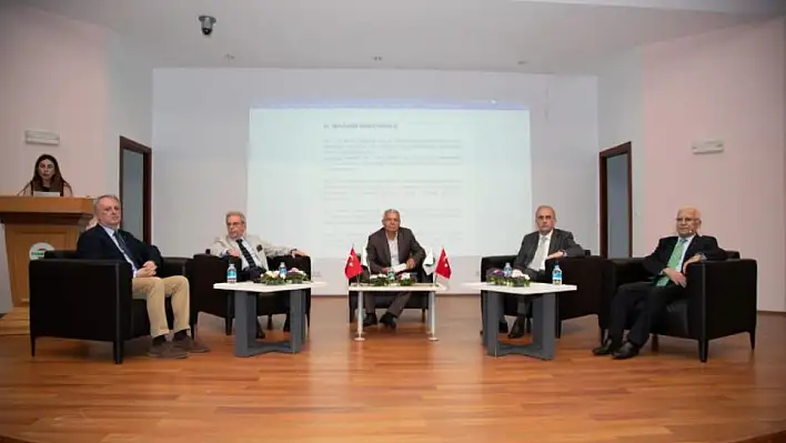 TOSBİ'de 'Mesleksizlik' Sorunu Masaya Yatırıldı: Sanayi Uygulamalı Eğitim Modelleri İstiyor