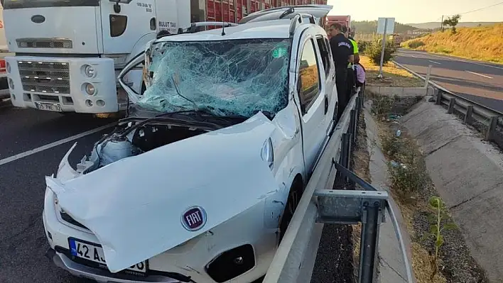 Traktör ve otomobilin çarpıştığı kazada 4 kişi yaralandı
