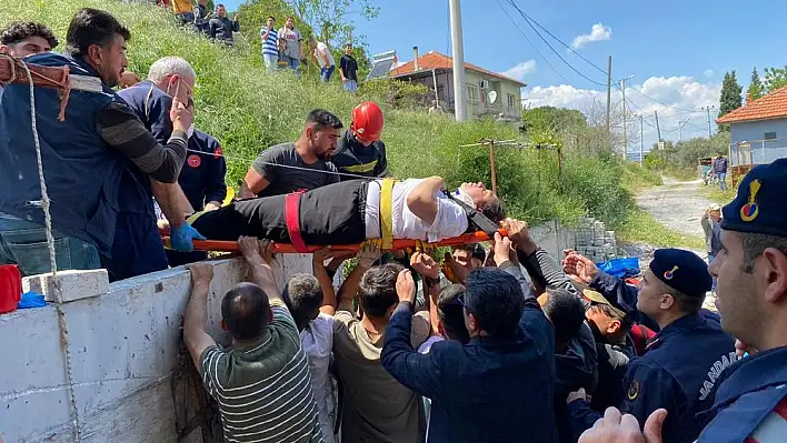 Traktörün kontrolünü kaybetmesi sonucu 5 kişi yaralandı