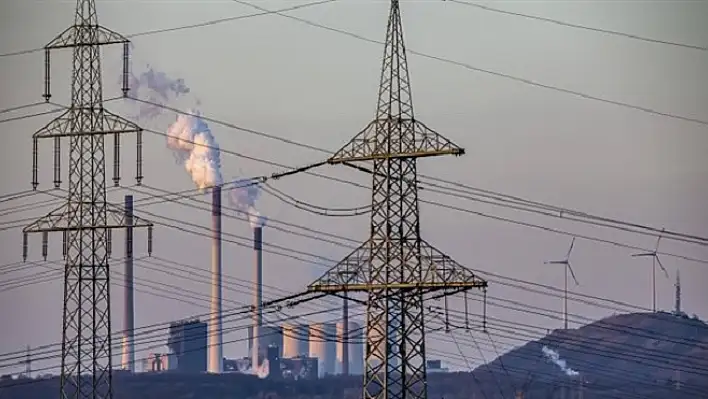 Türkiye’de enerji ithalatı Temmuz ayında yüzde 35,2 azaldı