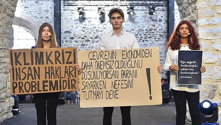 Üç genç iklim aktivisti Cumhurbaşkanı Erdoğan’a dava açtı
