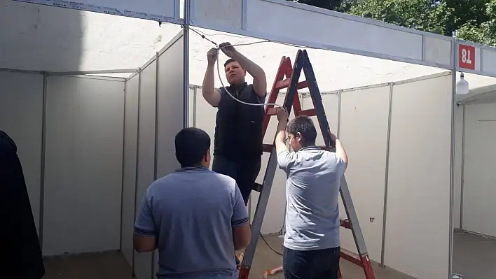 Ulus Meydanı'nda Mesleki ve Teknik Eğitim Rüzgârı