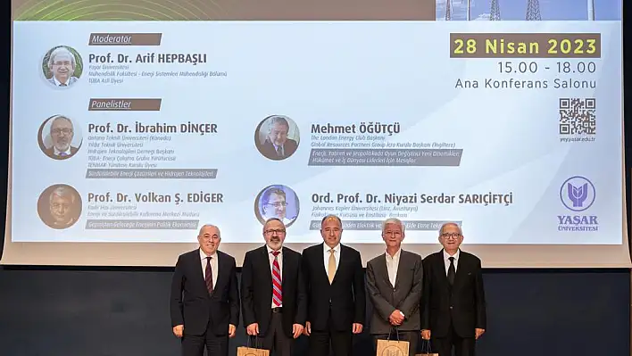 Uzmanlar buluştu: Türkiye'nin istikbali ve istiklali güneş enerjisindedir