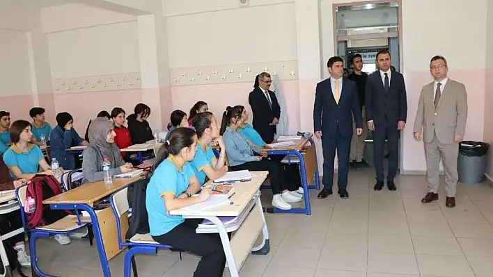 Vali Yardımcısı Furkan Berber'den Fen Lisesi'ne ziyaret